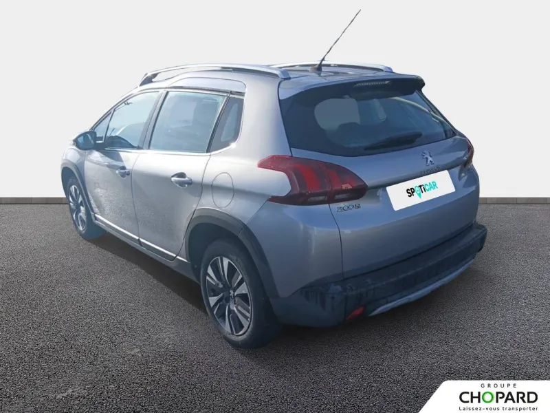 Image secondaire du véhicule 8