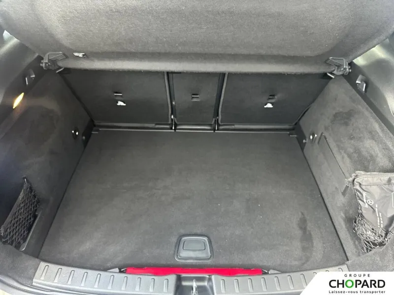 Image secondaire du véhicule 9