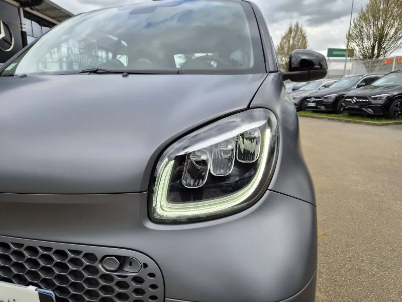 Image secondaire du véhicule 4