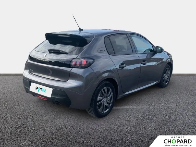 Image secondaire du véhicule 9