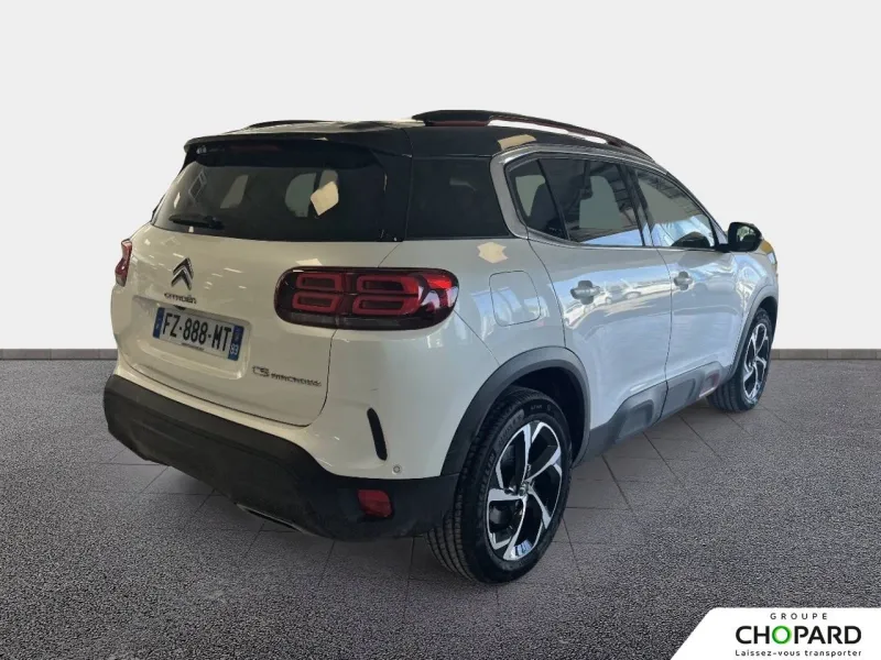 Image secondaire du véhicule 9