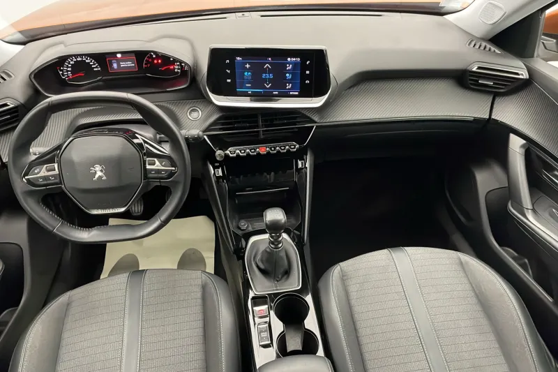 Image secondaire du véhicule 10