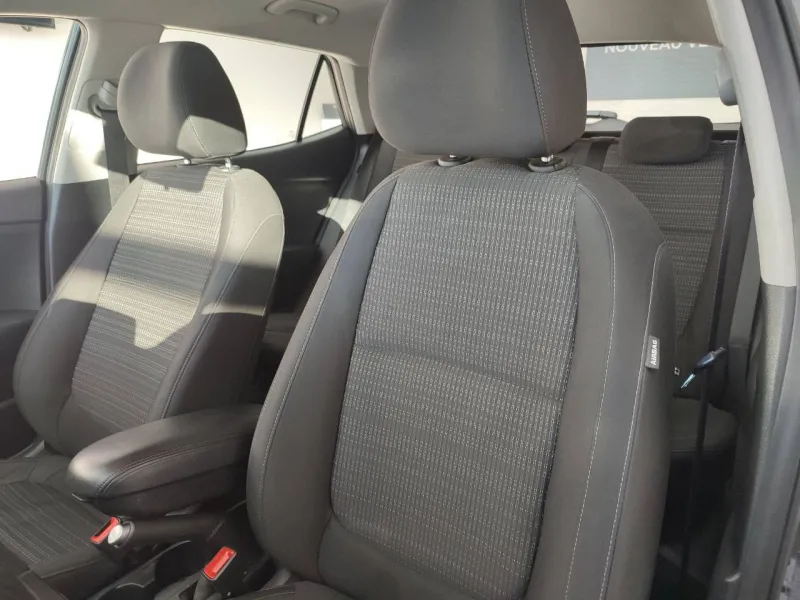 Image secondaire du véhicule 9