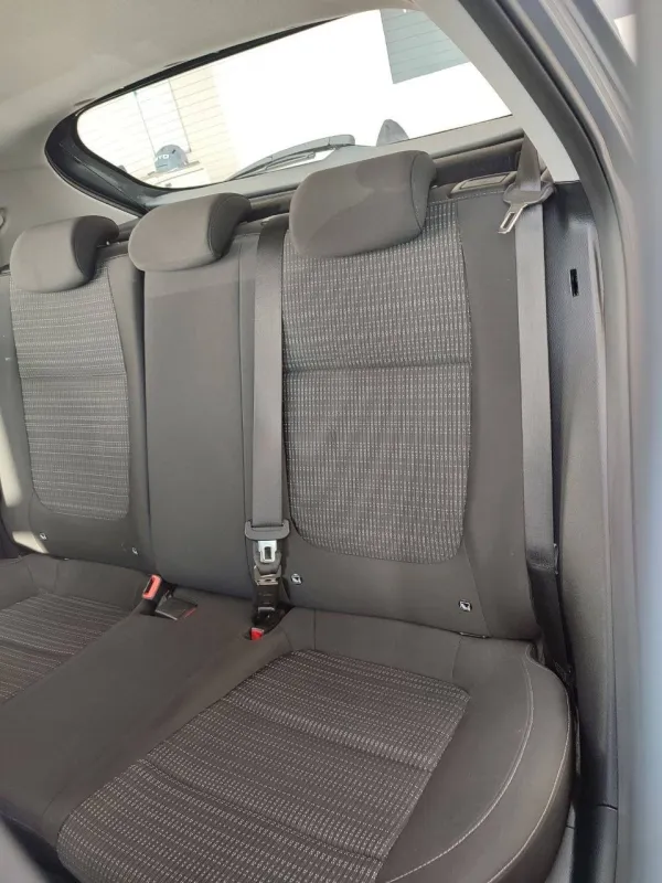 Image secondaire du véhicule 13