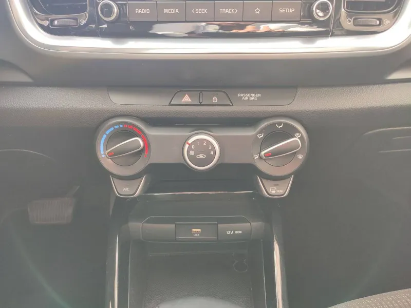 Image secondaire du véhicule 23