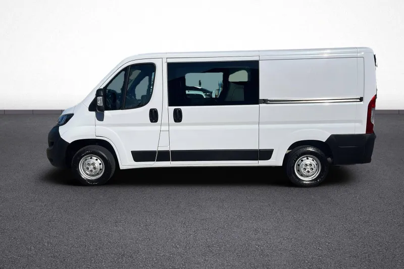 Image secondaire du véhicule 4