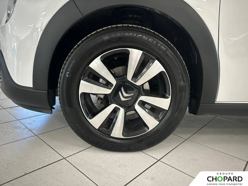 Image secondaire du véhicule 13