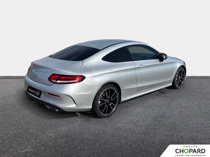 Image secondaire du véhicule 4