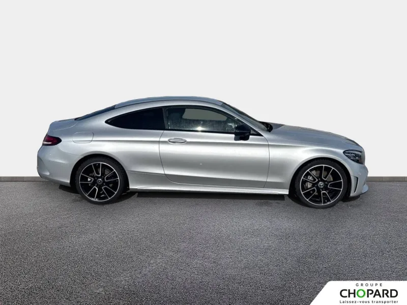 Image secondaire du véhicule 10