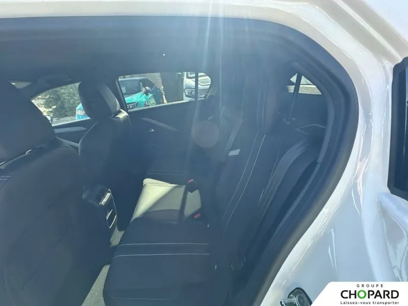 Image secondaire du véhicule 19