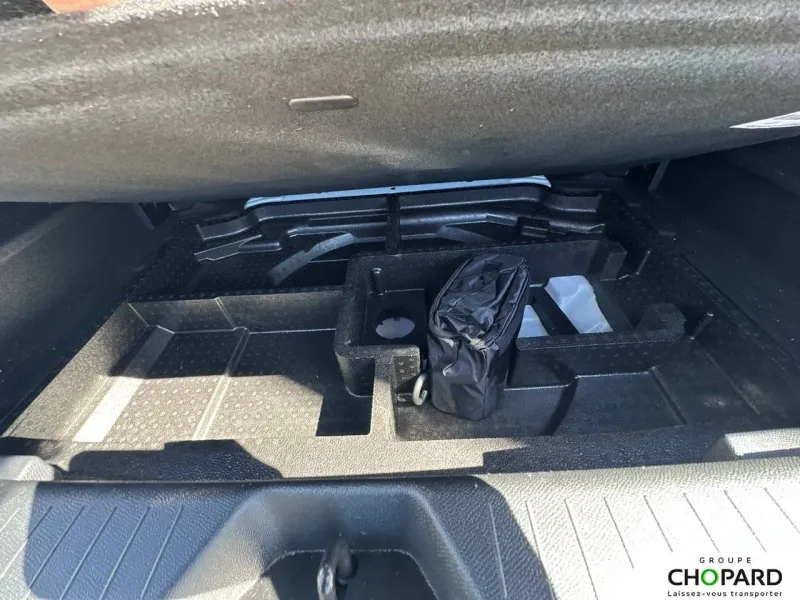 Image secondaire du véhicule 25