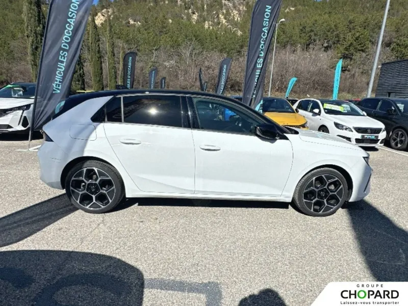 Image secondaire du véhicule 32