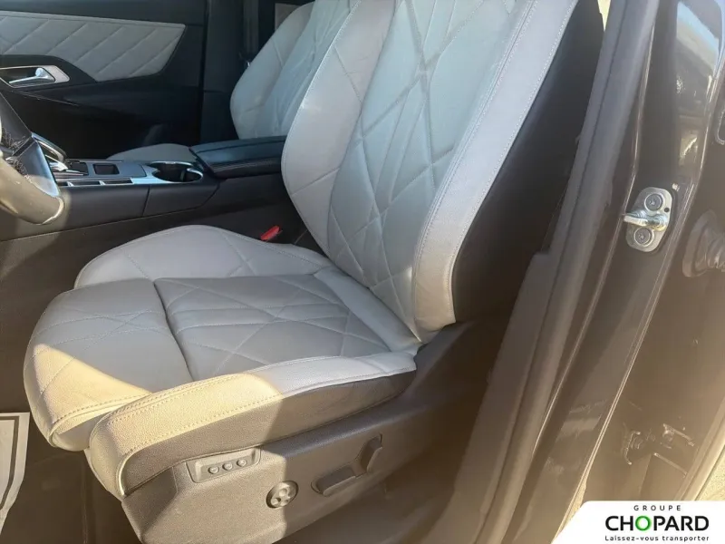 Image secondaire du véhicule 9