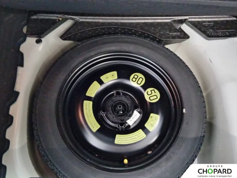 Image secondaire du véhicule 8