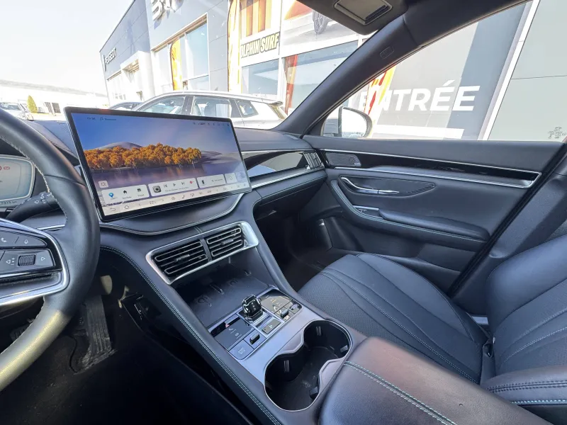 Image secondaire du véhicule 8