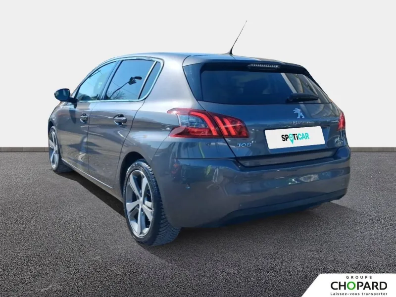 Image secondaire du véhicule 8