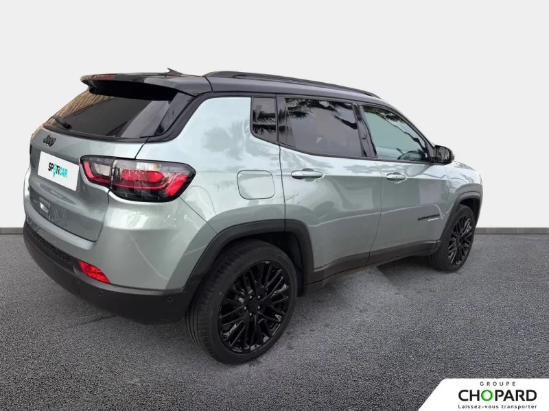 Image secondaire du véhicule 9