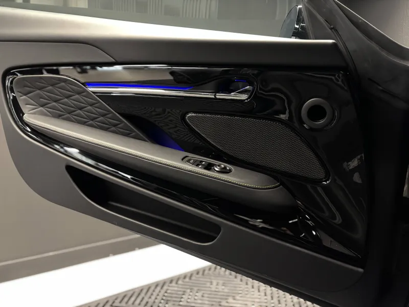 Image secondaire du véhicule 4