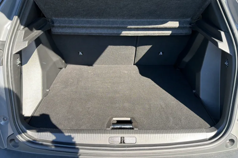 Image secondaire du véhicule 10