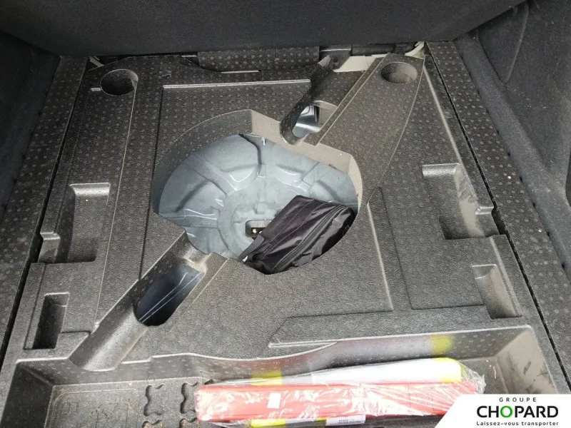 Image secondaire du véhicule 21