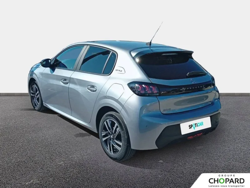 Image secondaire du véhicule 8