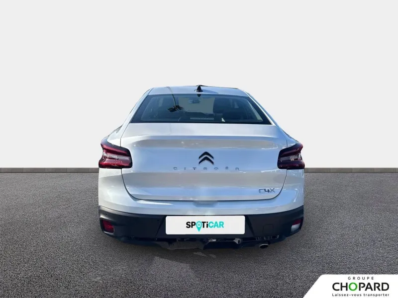 Image secondaire du véhicule 6