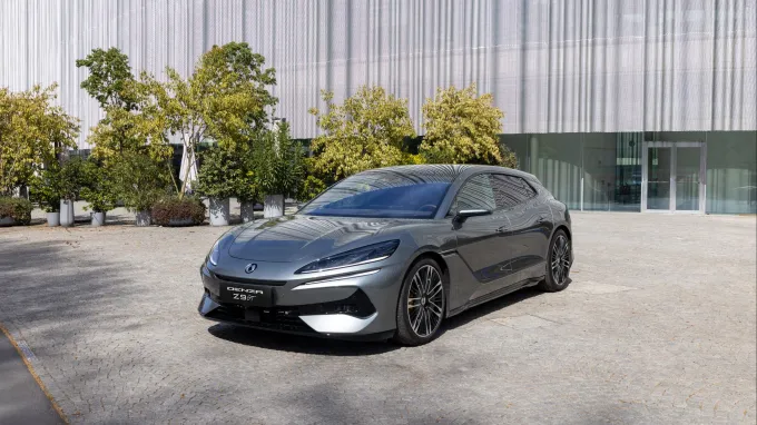 Denza Z9 GT : stationnement