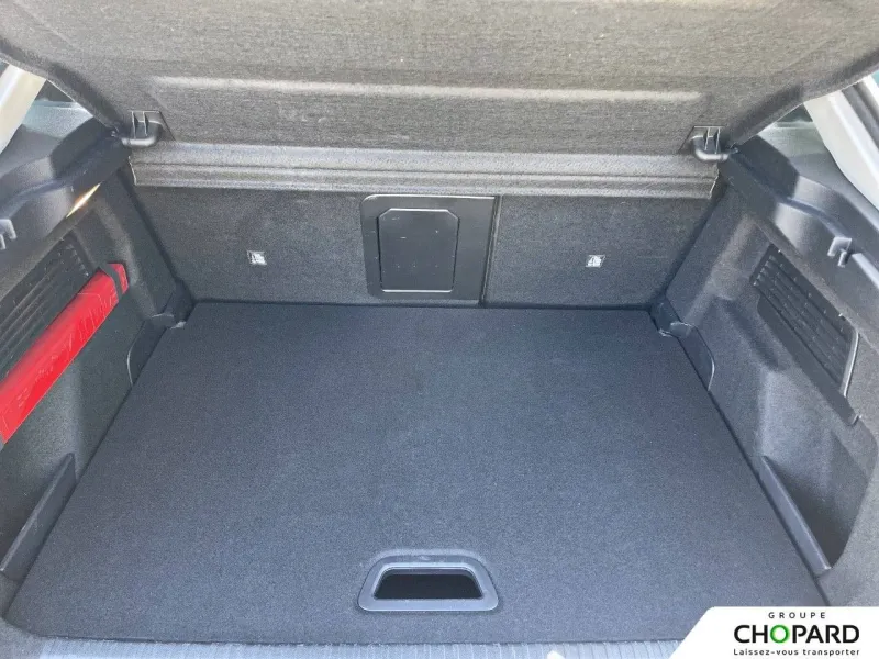 Image secondaire du véhicule 9