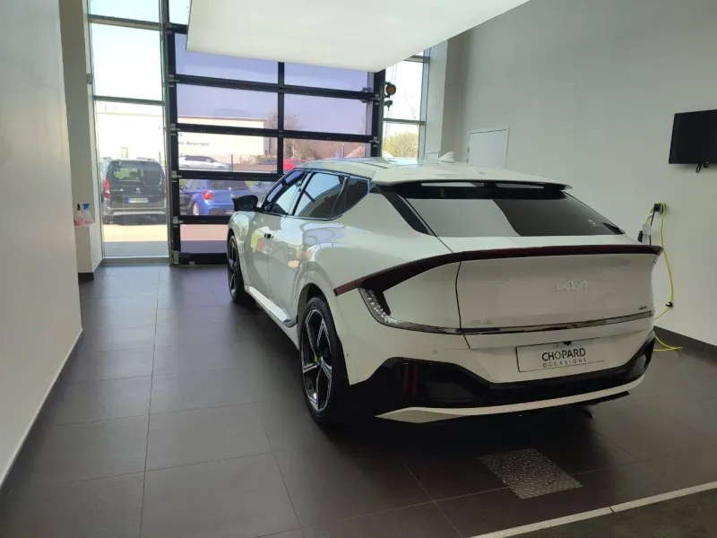 Image secondaire du véhicule 8