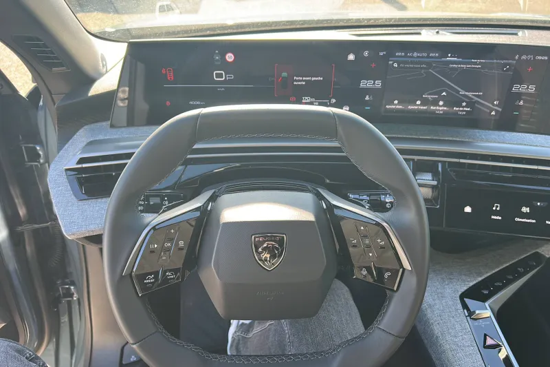 Image secondaire du véhicule 4