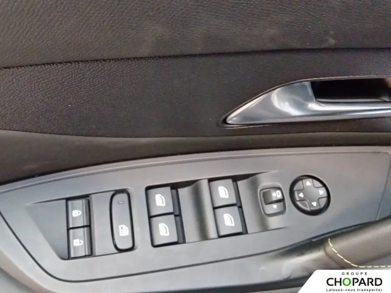 Image secondaire du véhicule 19