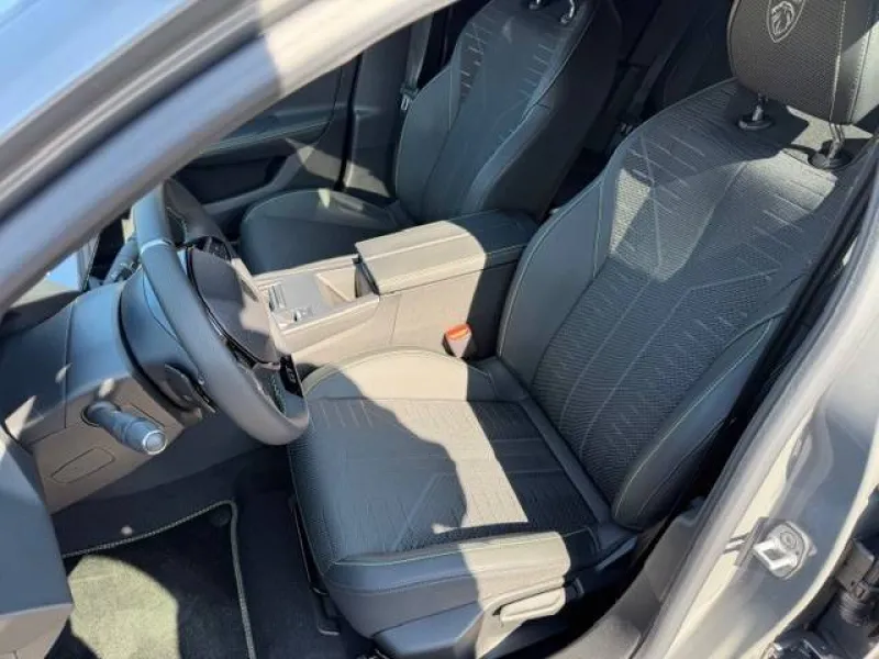 Image secondaire du véhicule 9