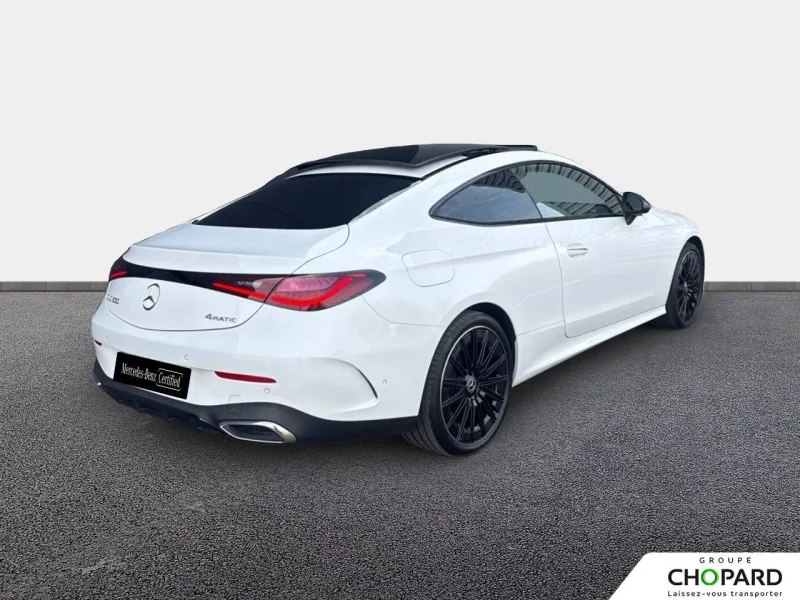 Image secondaire du véhicule 4