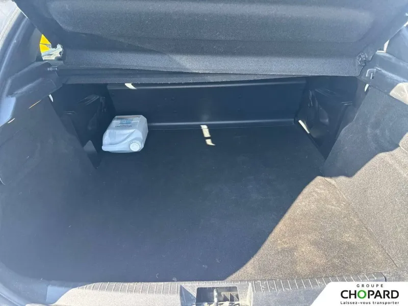 Image secondaire du véhicule 9