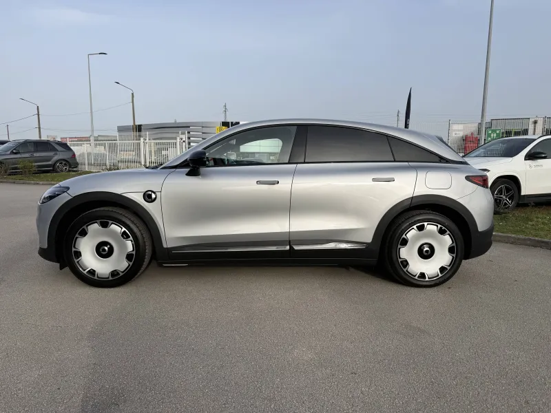 Image secondaire du véhicule 3