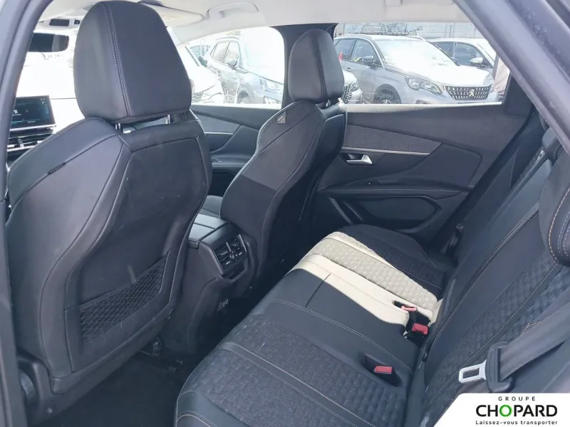 Image secondaire du véhicule 12