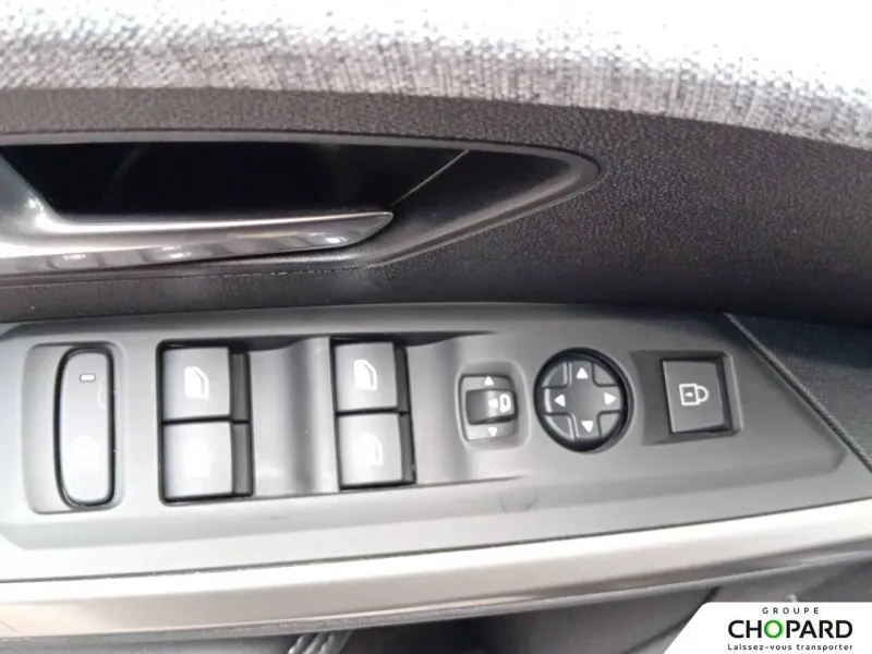 Image secondaire du véhicule 8