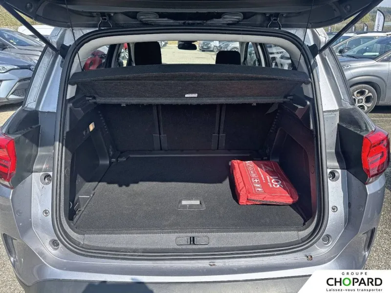 Image secondaire du véhicule 9