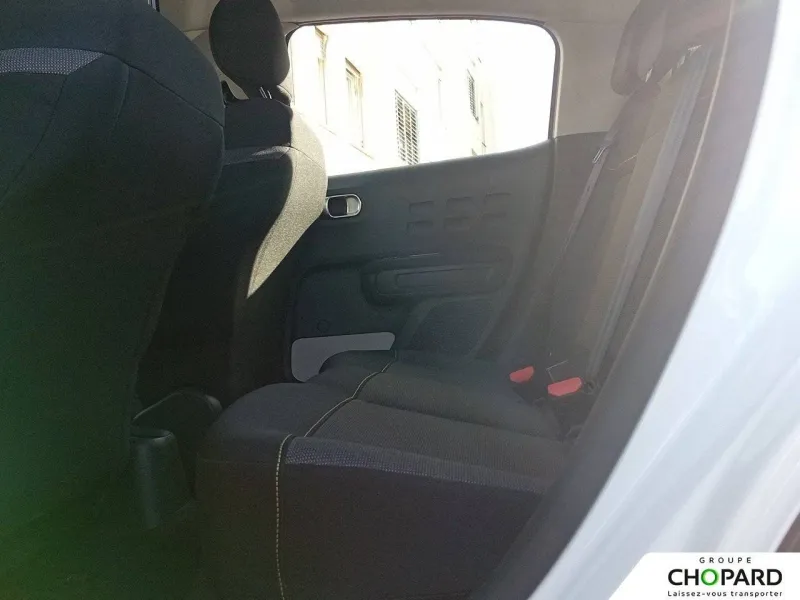 Image secondaire du véhicule 12