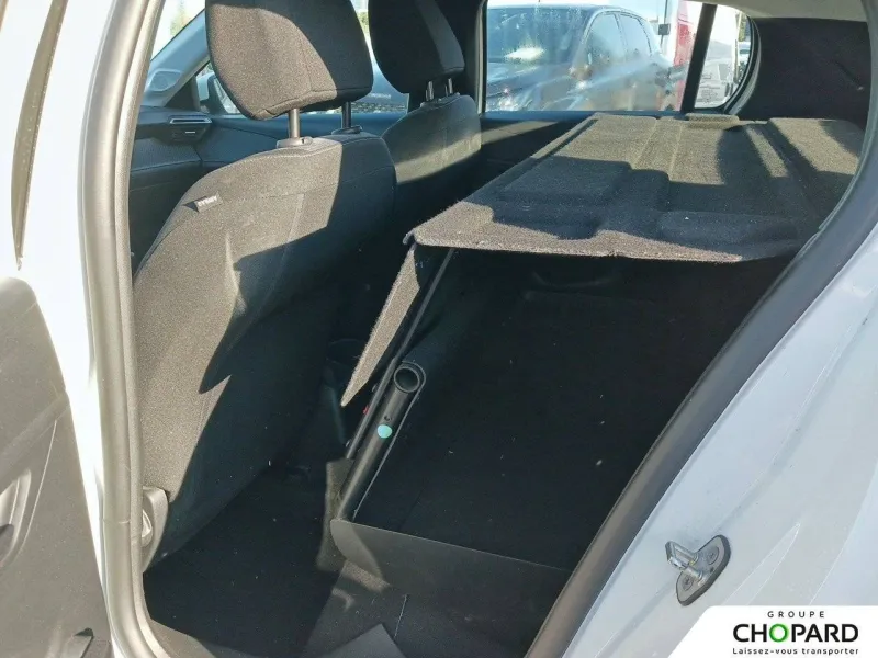 Image secondaire du véhicule 12