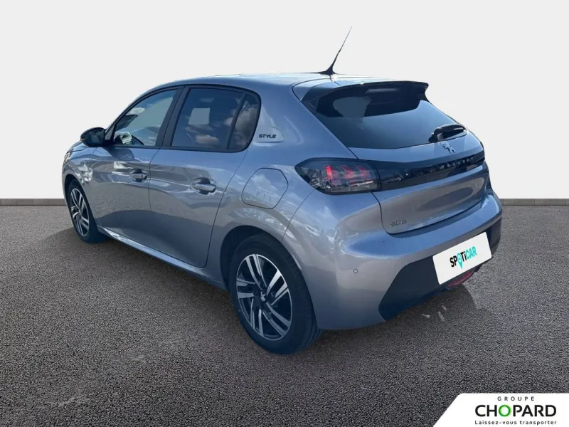 Image secondaire du véhicule 8