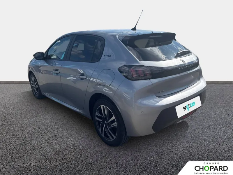 Image secondaire du véhicule 8