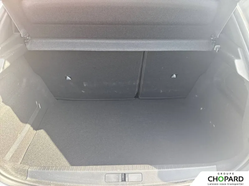 Image secondaire du véhicule 9