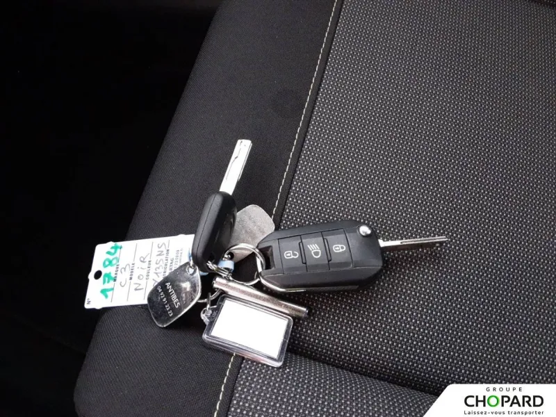 Image secondaire du véhicule 15