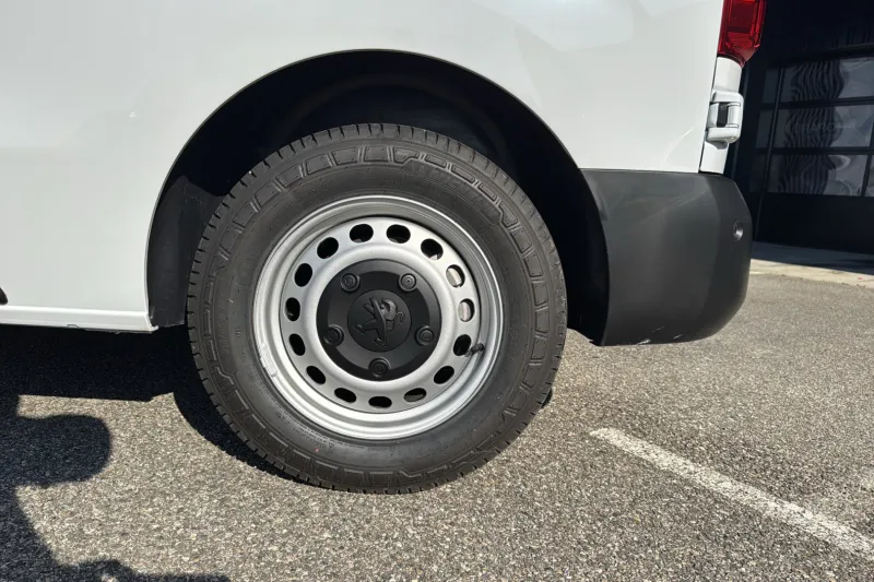 Image secondaire du véhicule 8