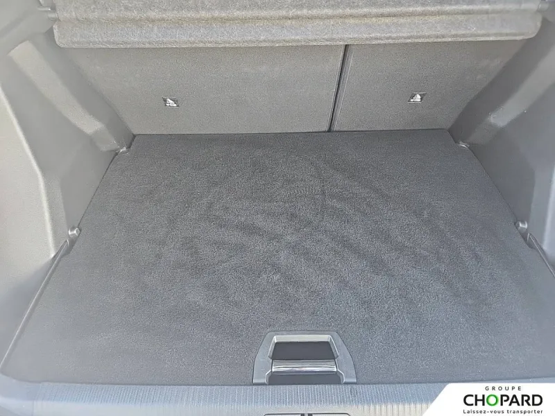 Image secondaire du véhicule 9