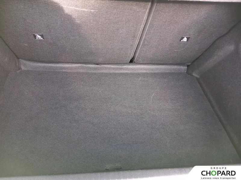 Image secondaire du véhicule 9