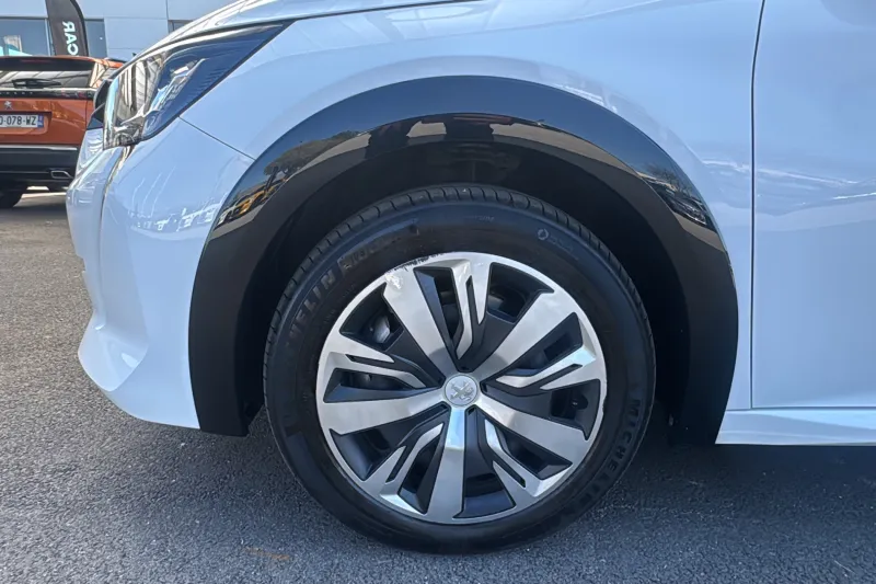 Image secondaire du véhicule 9