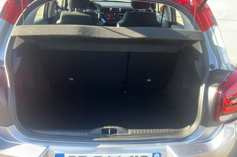 Image secondaire du véhicule 10