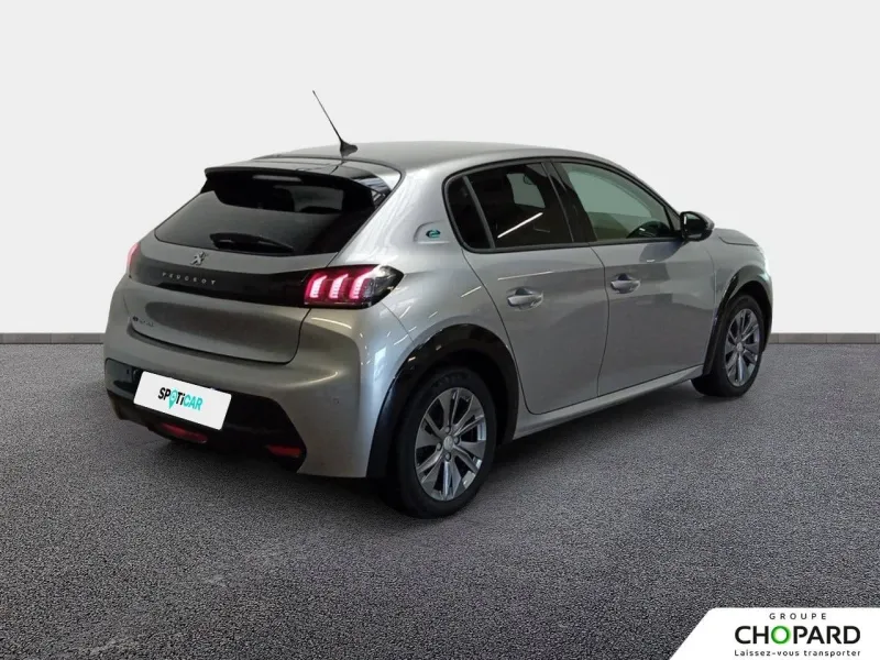 Image secondaire du véhicule 9